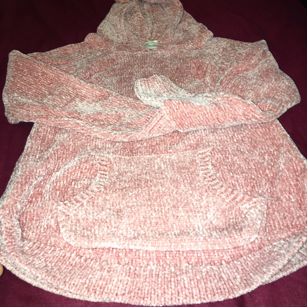 Girls pullover sweaters